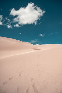 Preview wallpaper desert, sand, footprints, cloud