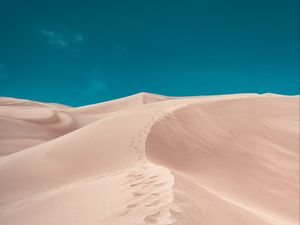 Preview wallpaper desert, sand, hill, footprints