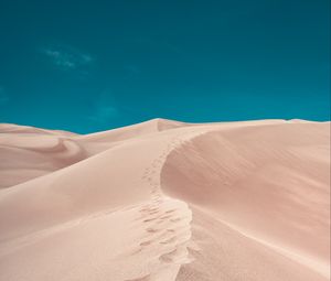 Preview wallpaper desert, sand, hill, footprints