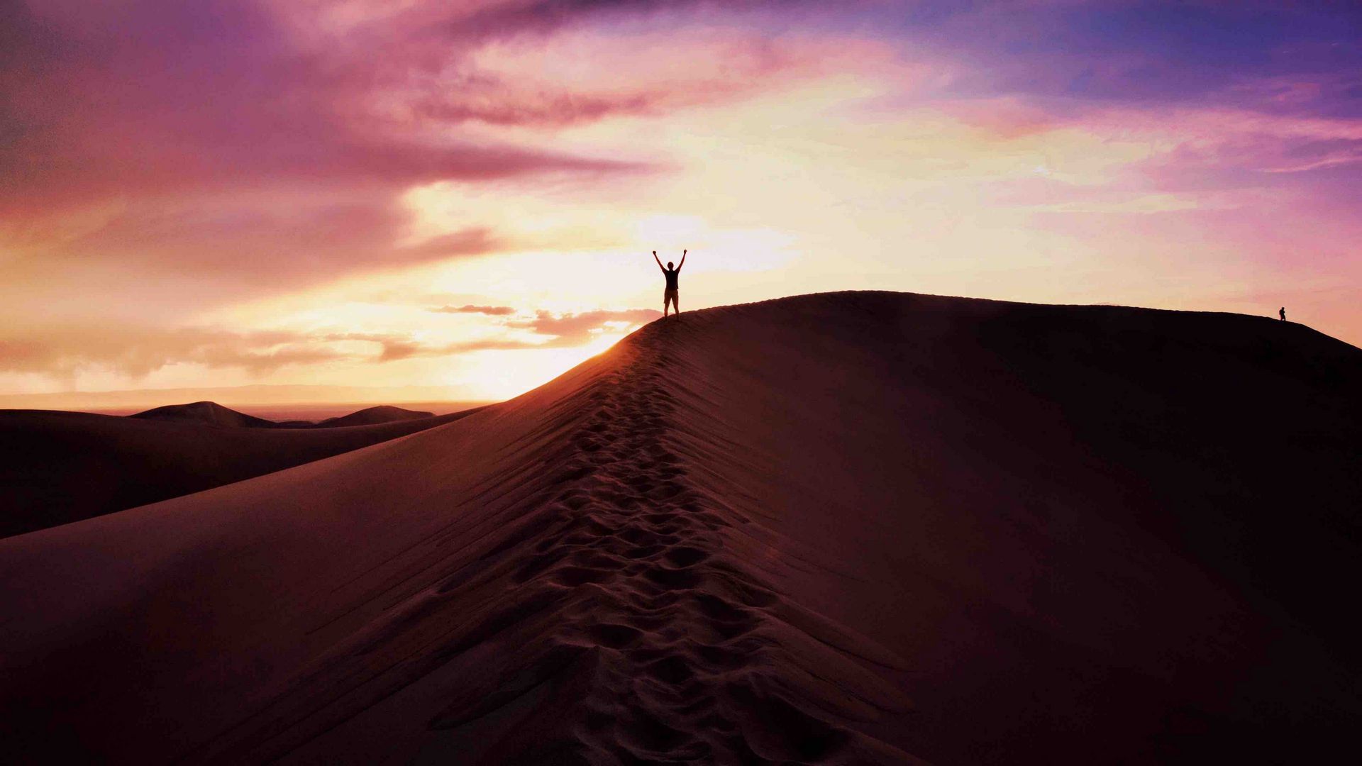 Download wallpaper 1920x1080 desert, sand, man, sky, evening full hd