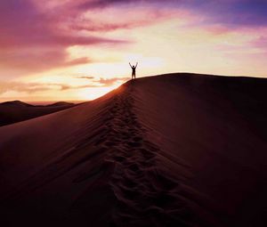 Preview wallpaper desert, sand, man, sky, evening