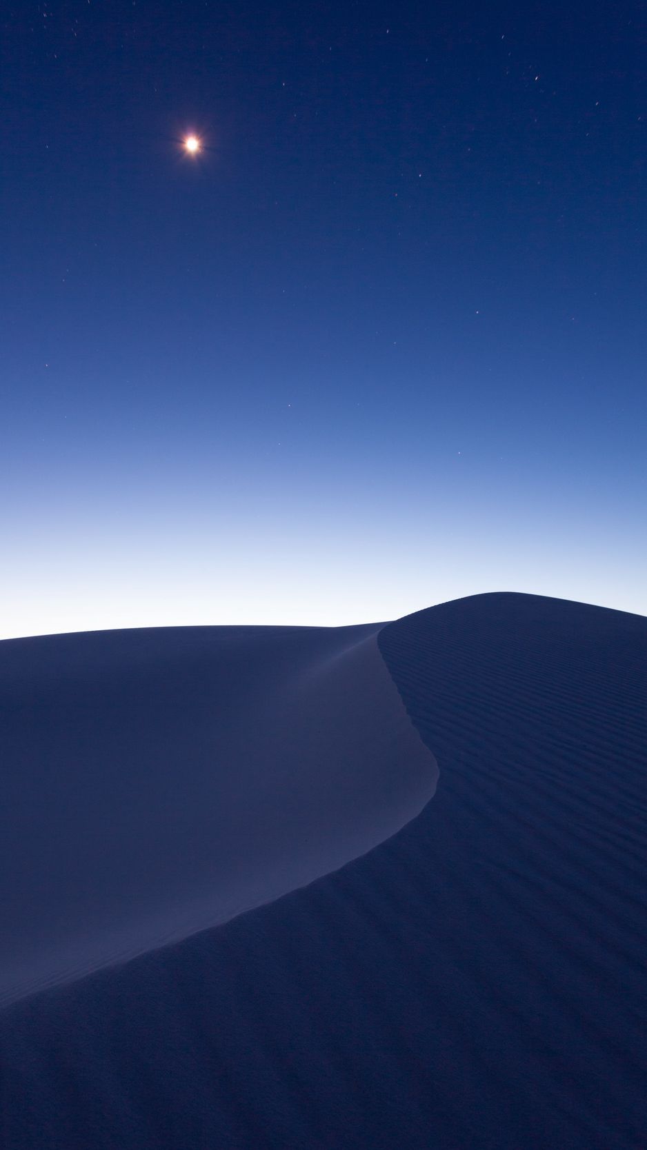 938x1668 Wallpaper desert, sand, night