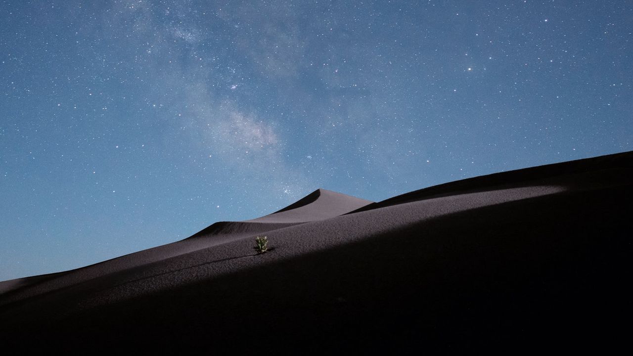 Wallpaper desert, sand, starry sky, stars