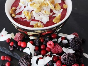 Preview wallpaper dessert, berries, raspberries, blackberries, cereal, nuts