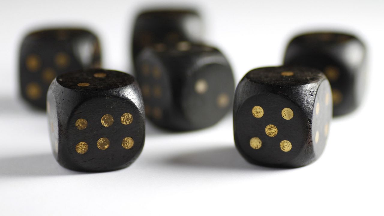 Wallpaper dice, game, black, yellow, points