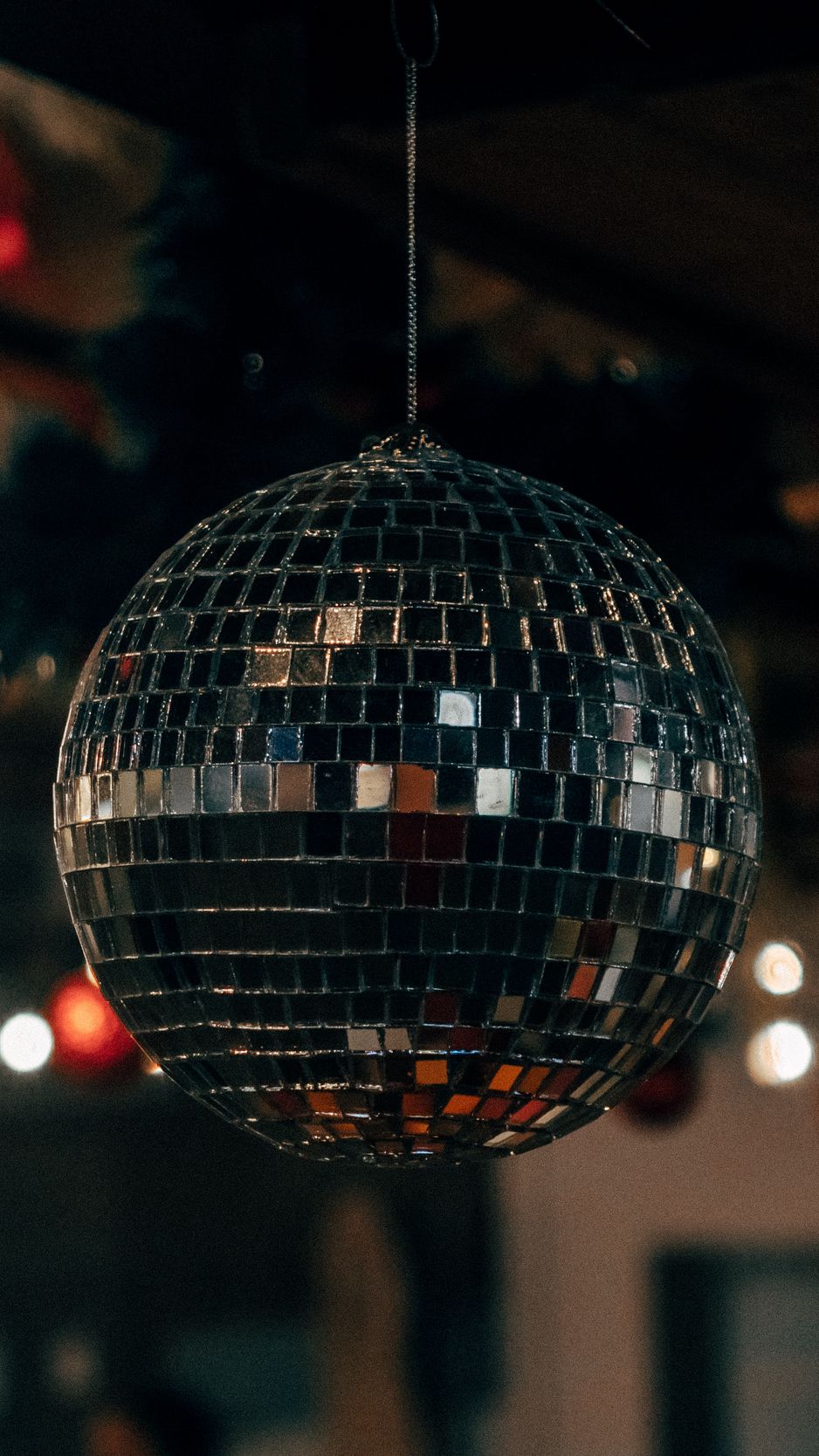 Download wallpaper 938x1668 disco, ball, mirror, sphere, glare iphone  8/7/6s/6 for parallax hd background