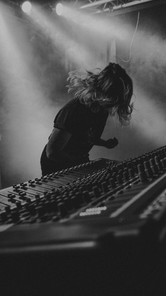 540x960 Wallpaper dj, pose, console, music, black and white