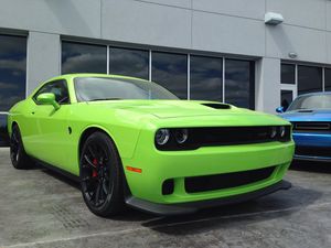 Preview wallpaper dodge challenger, dodge, car, green, front view, wheel