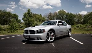 Preview wallpaper dodge charger srt8, supercar, cult car, silver, tuning, functional hood
