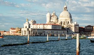 Preview wallpaper dogana, dome, venice, sea, architecture