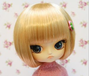 Preview wallpaper doll, big eyes, look