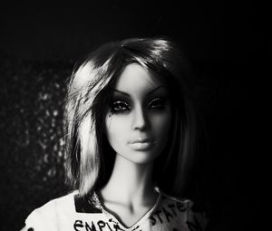 Preview wallpaper doll, bw, girl, face, toy