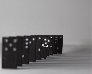 Preview wallpaper dominoes, points, smiley, positive, black and white