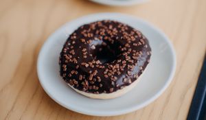 Preview wallpaper donut, glaze, nuts, dessert