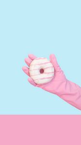 Preview wallpaper donut, hand, glove, minimalism
