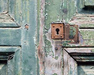 Preview wallpaper door, keyhole, rust, paint, old