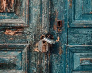 Preview wallpaper door, lock, old, wooden, abandoned