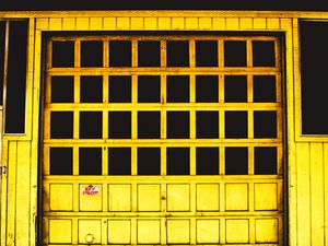 Preview wallpaper door, yellow, window