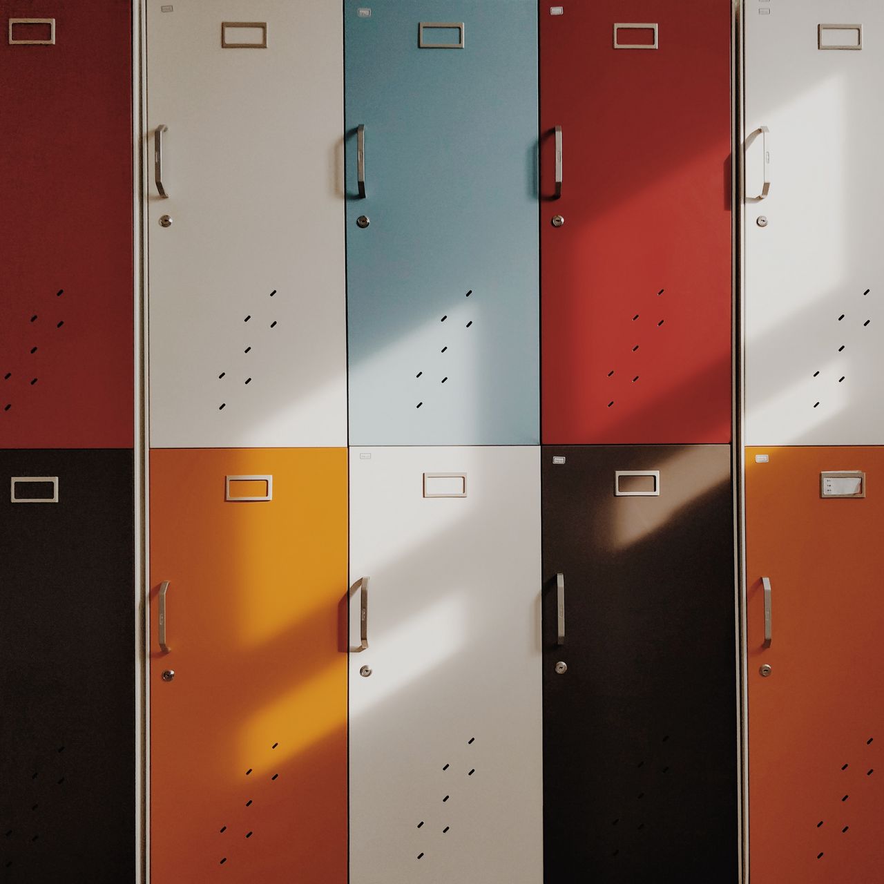 1280x1280 Wallpaper doors, lockers, retro, multicolored