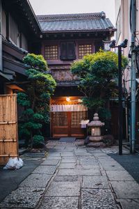Preview wallpaper doors, street, buildings, architecture, china