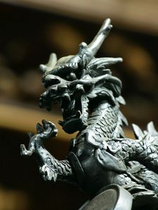 Preview wallpaper dragon, statue, stone