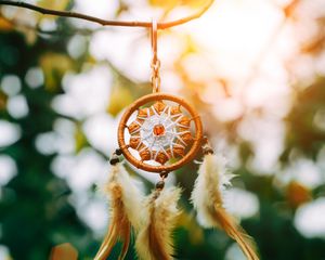 Preview wallpaper dreamcatcher, amulet, weave, blur