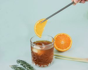 Preview wallpaper drink, glass, orange, ice, slice