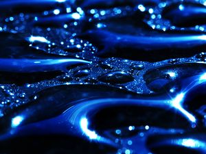 Preview wallpaper drops, shine, close-up, moisture