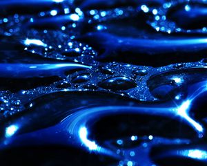 Preview wallpaper drops, shine, close-up, moisture