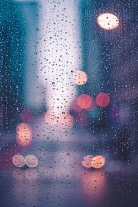 Preview wallpaper drops, surface, glare