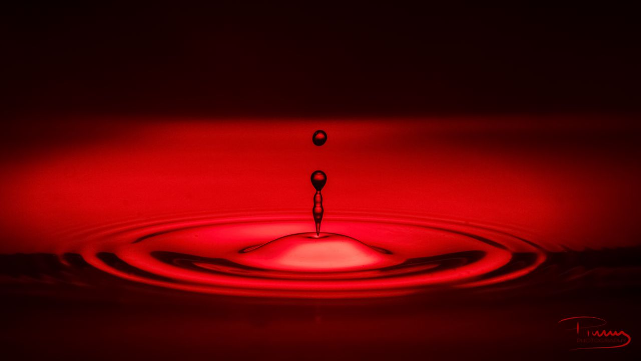 Wallpaper drops, water, macro, red