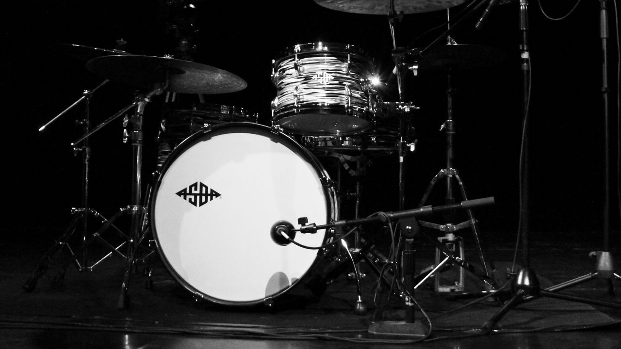 Wallpaper drums, drum kit, musical instrument, music, black and white
