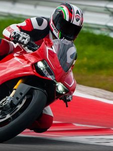 Preview wallpaper ducati, 1199, panigale r, 2013, motorcyclist, motion