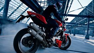 Preview wallpaper ducati, motorcycle, motorcyclist, side view