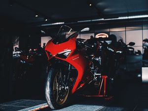 Preview wallpaper ducati panigale v2, ducati, motorcycle, the bike, red, headlight