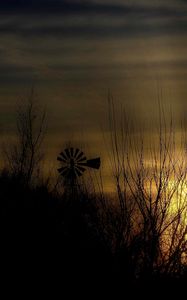 Preview wallpaper dusk, landscape, windmill, horizon, dark