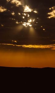 Preview wallpaper dusk, sky, clouds, dark, landscape