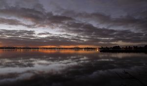 Preview wallpaper dusk, water, reflection, horizon, lights