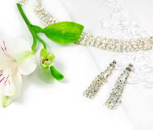 Preview wallpaper earrings, diamonds, flower