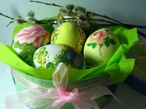 Preview wallpaper easter, holiday, eggs, boxes, tape, ribbon, willow, spring
