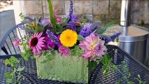 Preview wallpaper echinacea, dahlia, flower, many, different, composition, vase, table