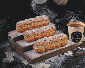 Preview wallpaper eclairs, cream, dessert, sprinkling, coffee, cup