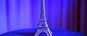 Preview wallpaper eiffel tower, statue, paris, souvenir, france