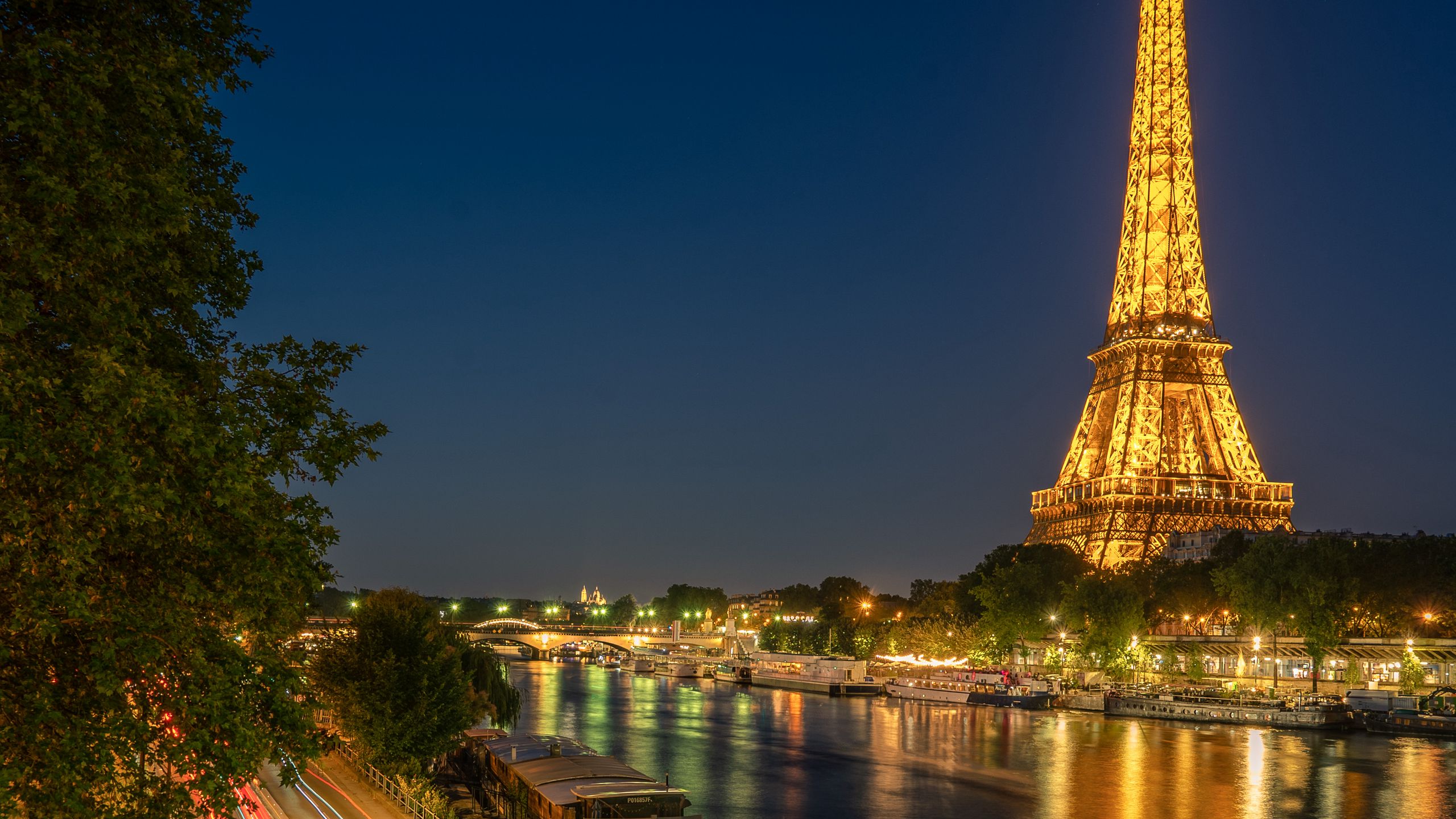 Donde esta la torre eiffel