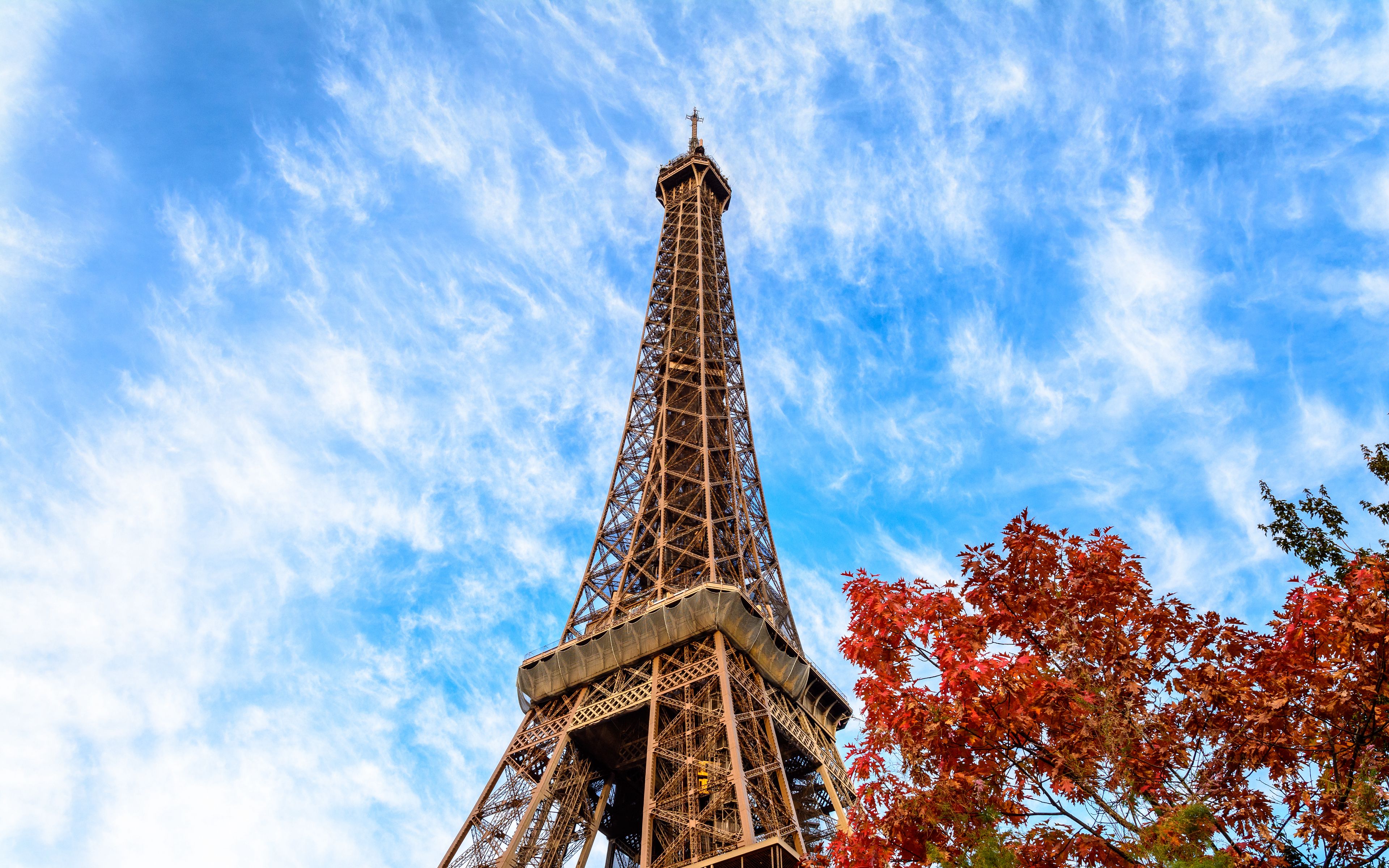 Download 3840x2400 eiffel tower, tower, tree, autumn, sky, <b>paris</b>, france wa...