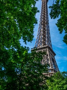 Preview wallpaper eiffel tower, trees, leaves, sky, france, paris