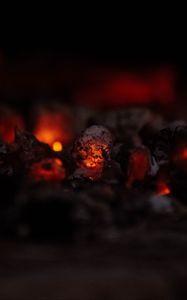 Preview wallpaper embers, hot, glow, dark