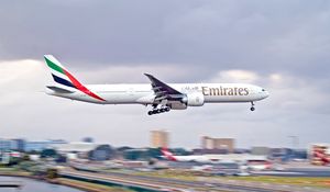Preview wallpaper emirates, boeing, aircraft, flying, sky