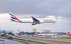 Preview wallpaper emirates, boeing, aircraft, flying, sky