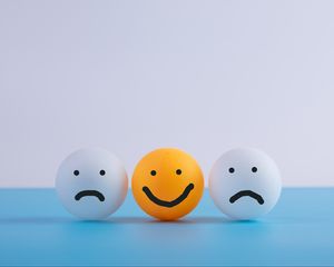 Preview wallpaper emoticons, smilies, balls